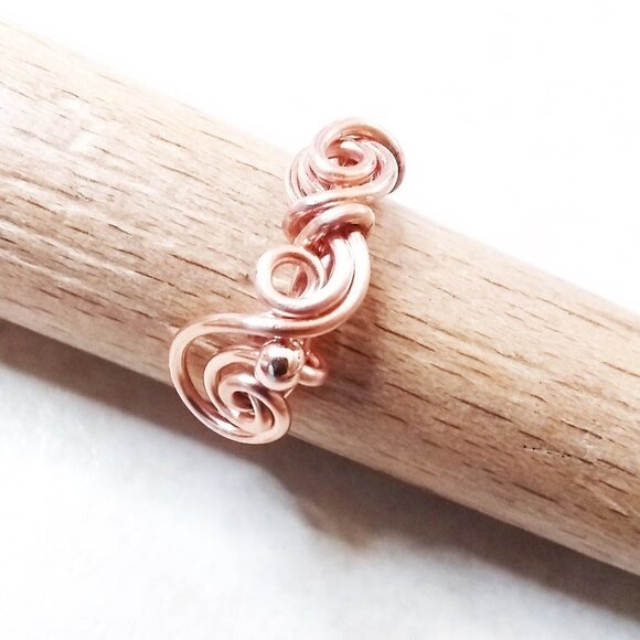 Ultra Feminine Swirls & Curls! Uniquely Handmade Copper Wire Wring Sz 6 - Picture 1 of 6